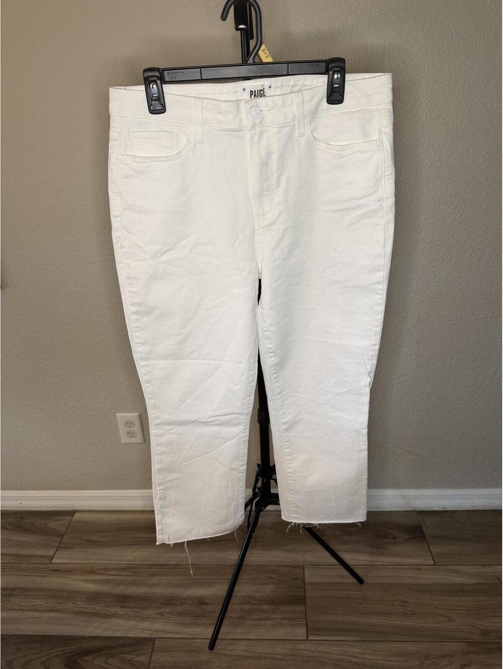 Paige Cindy Crop Raw Hem Size 31 White Jeans